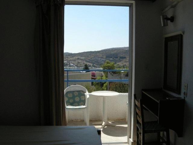 Efrosyni Apartments Agia Marina  Exterior photo